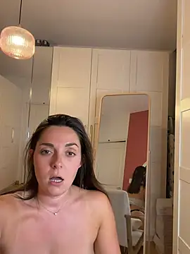 chloedlm5 online show from July 23, 9:13 pm