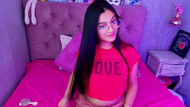 laurenelove online show from February 24, 3:59 am