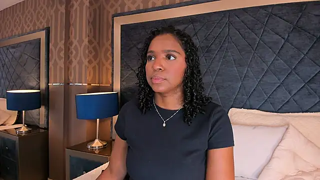 Snapshot of LisaMendez chatting on July 14, 3:44 am LisaMendez online show from July 14, 3:44 am
