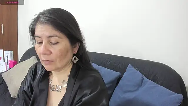 kiraGeiner online show from November 23, 1:16 am