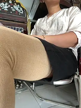 sharon-Hanna online show from October 13, 3:06 am