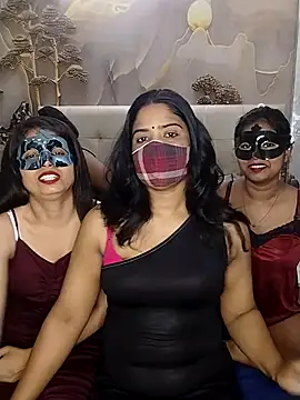 Snapshot of Sexy_anaamika chatting on May 26, 7:37 am Sexy anaamika online show from May 26, 7:37 am
