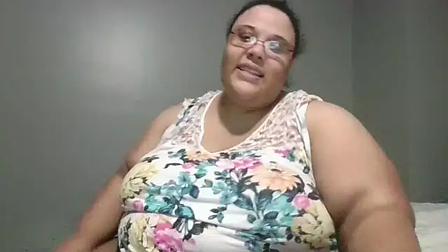 SexyBBW10790 online show from April 5, 2:42 am