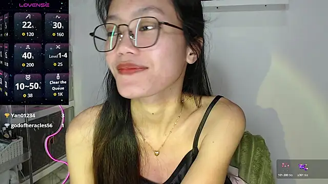 skinny gracie online show from March 17, 9:40 pm