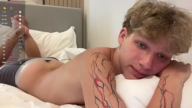 walter cute online show from March 18, 6:00 pm