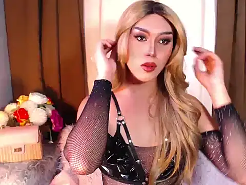 Snapshot of YourdreamgirlMargarita chatting on October 14, 6:25 am YourdreamgirlMargarita online show from October 14, 6:25 am