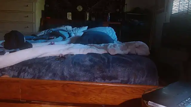 Snapshot of reebokrick650 chatting on September 12, 12:22 am reebokrick650 online show from September 12, 12:22 am