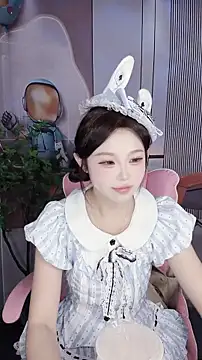 CAICAI BABY online show from November 14, 5:39 am