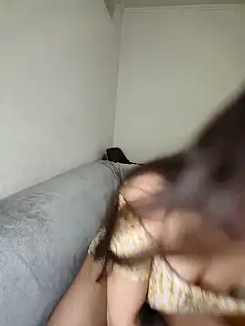 Snapshot of Bebybaba chatting on February 17, 10:27 pm Bebybaba online show from February 17, 10:27 pm