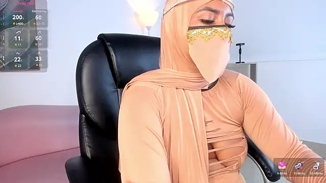 Snapshot of yasmin_elite chatting on October 24, 9:38 am yasmin elite online show from October 24, 9:38 am