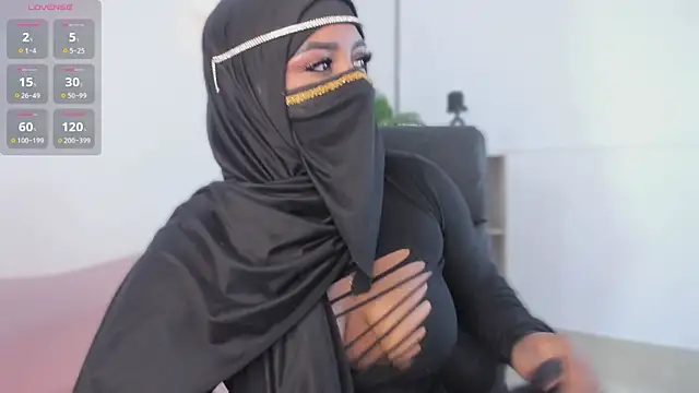 Snapshot of yasmin_elite chatting on October 29, 9:22 am yasmin elite online show from October 29, 9:22 am