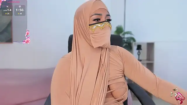 Snapshot of yasmin_elite chatting on November 10, 9:08 am yasmin elite online show from November 10, 9:08 am