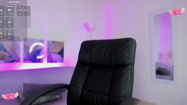 Snapshot of yasmin_elite chatting on November 13, 1:59 am yasmin elite online show from November 13, 1:59 am