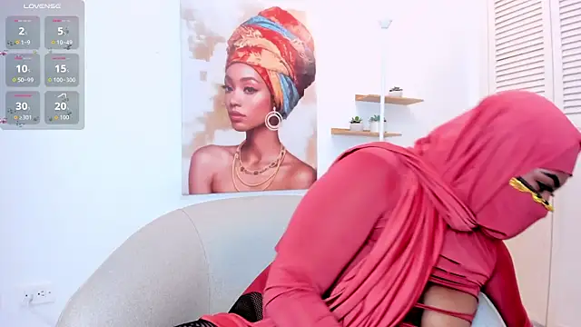 Snapshot of yasmin_elite chatting on November 14, 5:28 am yasmin elite online show from November 14, 5:28 am