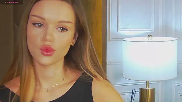 MarilynNova online show from November 7, 4:34 am