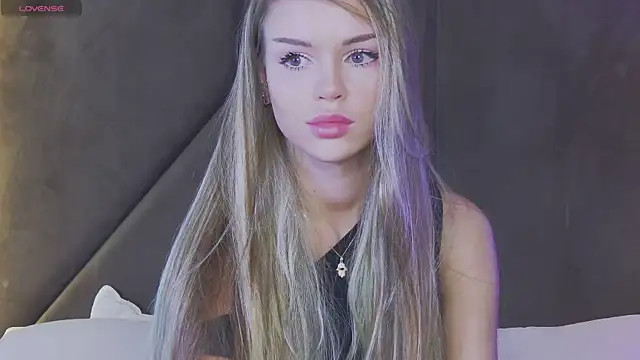 MarilynNova online show from June 6, 4:50 am