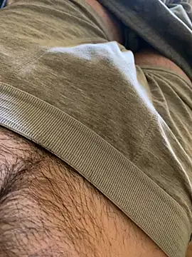 MuzzyFacing online show from April 23, 11:20 am