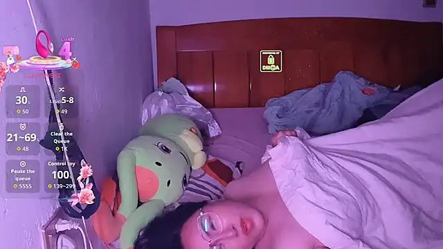 Liqinqin online show from September 13, 9:47 pm