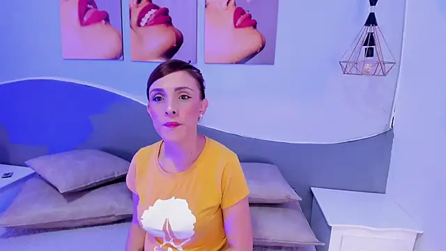 Snapshot of Nicol_89_ chatting on February 21, 11:44 am Nicol 89 online show from February 21, 11:44 am