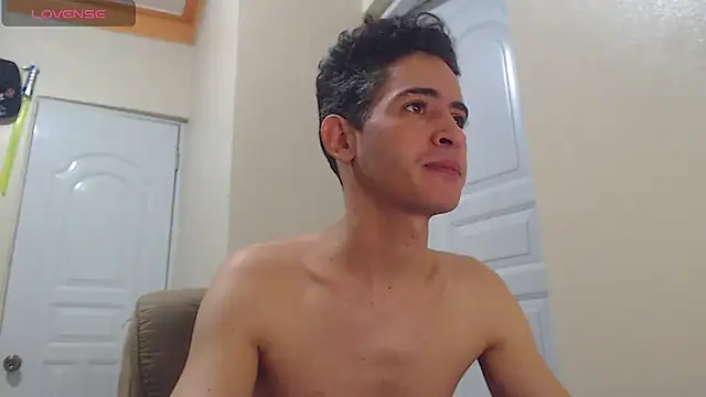 Snapshot of Sexxx20 chatting on January 10, 12:23 am Sexxx20 online show from January 10, 12:23 am