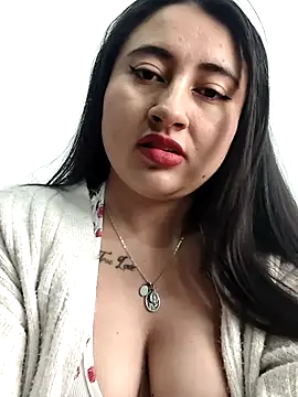 Snapshot of AMATISTA__16 chatting on July 17, 12:23 pm AMATISTA 16 online show from July 17, 12:23 pm
