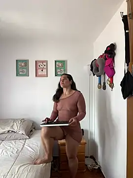 leiablack online show from July 14, 6:13 pm