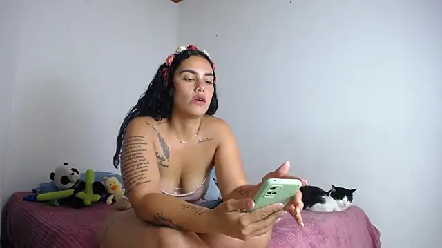 aurora01  online show from March 5, 8:16 pm