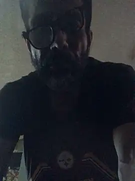 Snapshot of Granverga666 chatting on February 27, 12:54 am Granverga666 online show from February 27, 12:54 am