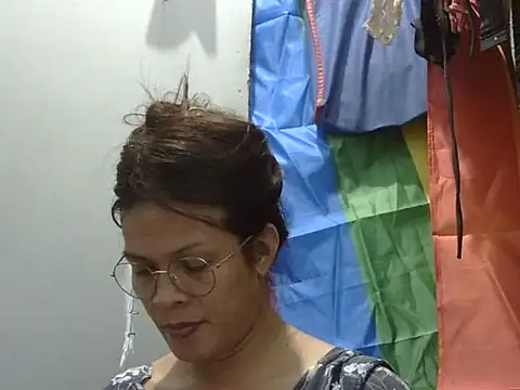 juicycum069 online show from November 7, 11:49 pm