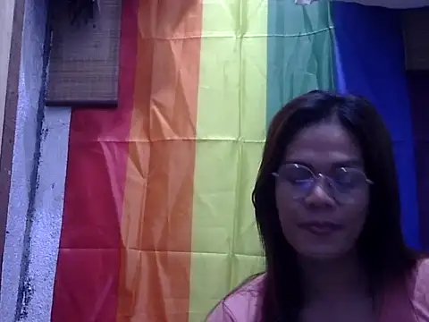 juicycum069 online show from July 13, 12:02 am
