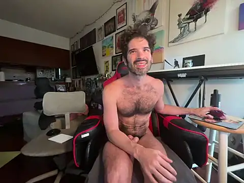 Snapshot of Pupscritch chatting on May 12, 2:25 pm Pupscritch online show from May 12, 2:25 pm