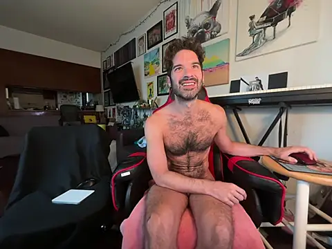 Pupscritch online show from June 23, 2:15 pm