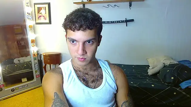 Snapshot of ocean_boy chatting on October 20, 8:42 pm ocean boy online show from October 20, 8:42 pm