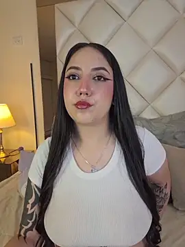 Snapshot of Abby_Garciaa chatting on October 18, 8:20 pm Abby Garciaa online show from October 18, 8:20 pm