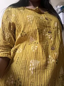 modelnishu online show from February 10, 1:15 pm