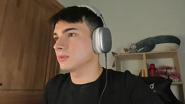 mystic evan online show from November 4, 8:30 pm