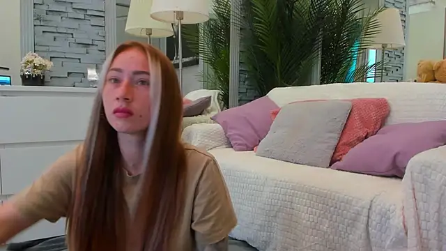 Reina Cummings online show from June 9, 6:03 am