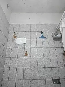 Snapshot of Auroraluna_- chatting on December 21, 11:23 pm Auroraluna - online show from December 21, 11:23 pm