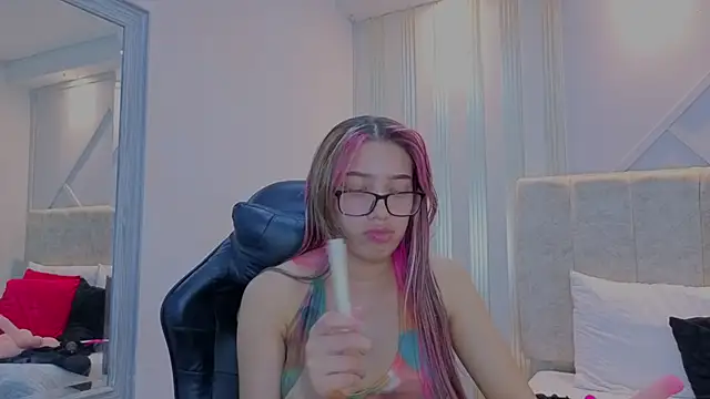 Snapshot of nami_sweet_ chatting on October 10, 12:37 pm nami sweet online show from October 10, 12:37 pm