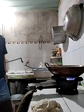 Snapshot of HoangNam20x chatting on October 4, 1:14 am HoangNam20x online show from October 4, 1:14 am