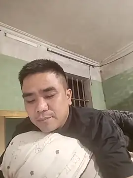 Snapshot of HoangNam20x chatting on December 1, 12:32 pm HoangNam20x online show from December 1, 12:32 pm