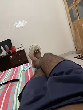 Snapshot of bigDick_000610 chatting on October 29, 8:10 pm bigDick 000610 online show from October 29, 8:10 pm