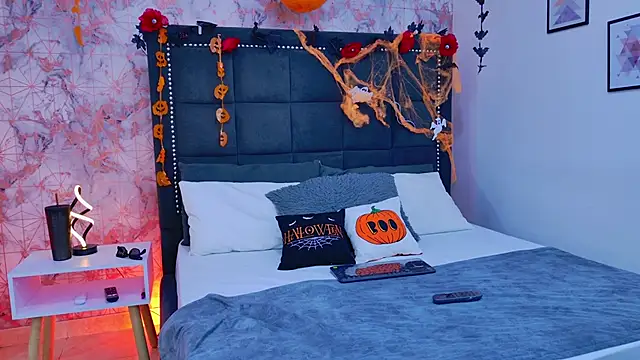 Angelique Angell online show from October 25, 7:52 pm