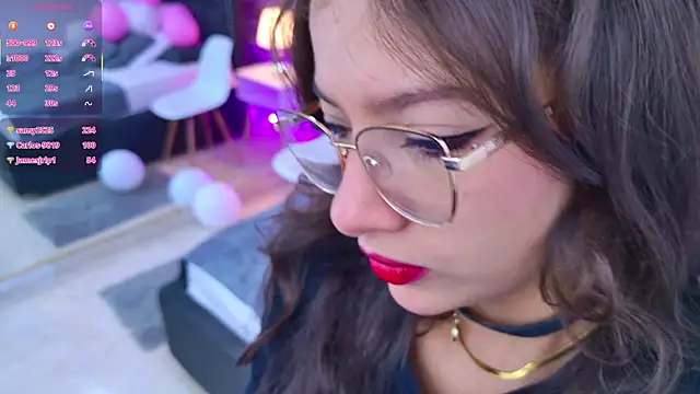 Snapshot of Angelique_Angell chatting on April 1, 7:44 pm Angelique Angell online show from April 1, 7:44 pm