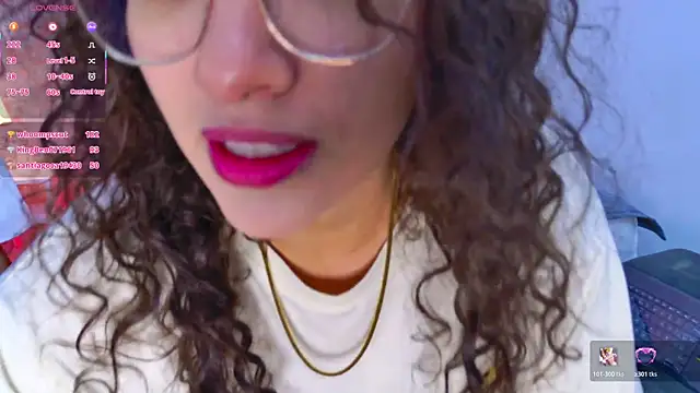 Snapshot of Angelique_Angell chatting on April 13, 8:03 pm Angelique Angell online show from April 13, 8:03 pm