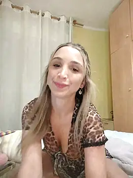 Snapshot of mikateen chatting on September 23, 8:23 pm mikateen online show from September 23, 8:23 pm