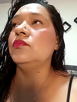 Snapshot of Laurasofia01 chatting on October 3, 3:31 pm Laurasofia01 online show from October 3, 3:31 pm