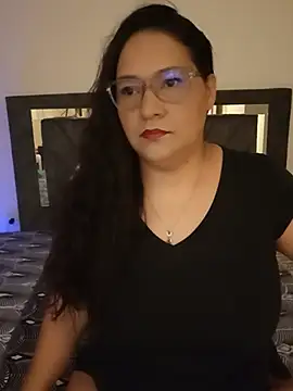Snapshot of Laurasofia01 chatting on June 1, 12:18 pm Laurasofia01 online show from June 1, 12:18 pm