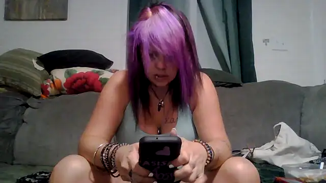 TWiSTYTheTwizted online show from July 9, 11:42 pm
