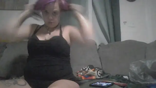 TWiSTYTheTwizted online show from July 14, 6:24 pm